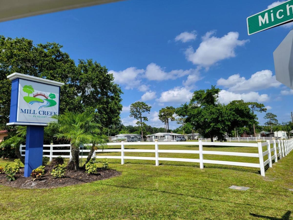 Cozy Tiny Home Near Disney World & Orlando Parks! Kissimmee Eksteriør bilde